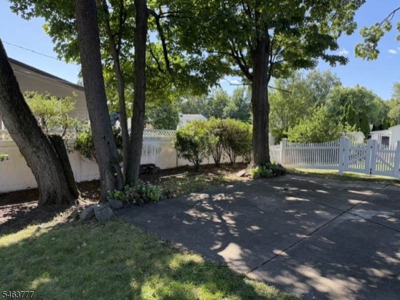 12 Gordon Court Bloomfield NJ 07003