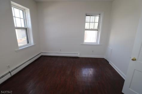 160 New York Avenue Newark NJ 07105