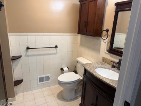 540 Holly Court Mahwah NJ 07430