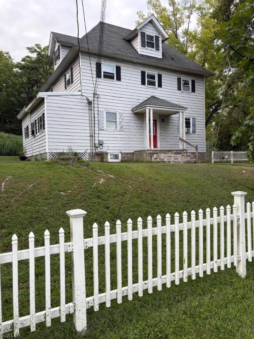 12 Loomis Avenue Sussex NJ 07461