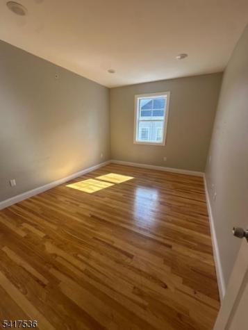 474 10TH Avenue Paterson NJ 07514