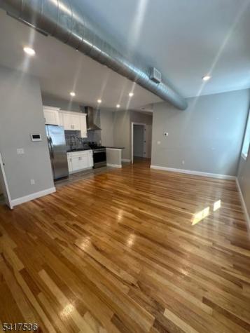 474 10TH Avenue Paterson NJ 07514