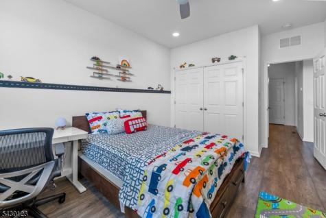 19 Tippet Street Hillsborough NJ 08844