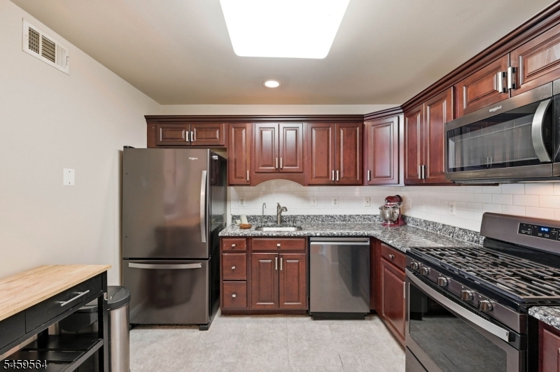 347 Winthrop Drive Nutley NJ 07110