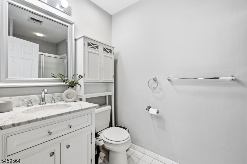 347 Winthrop Drive Nutley NJ 07110