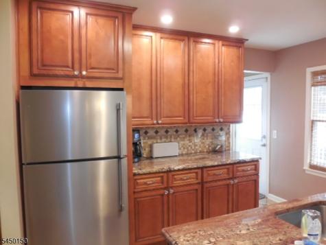 65 Fernwood Crescent Riverdale NJ 07457