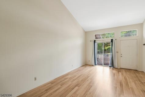 44 Spruce Court Bedminster NJ 07921