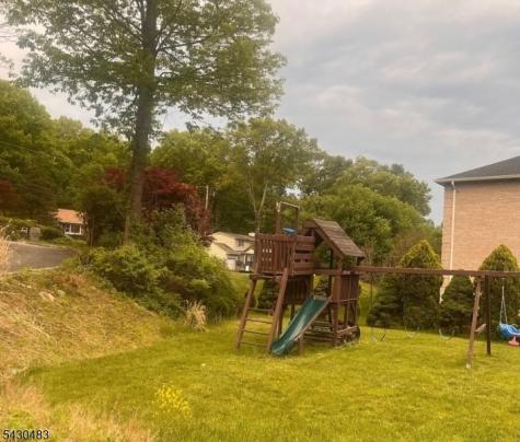 77 Taylortown Road Montville NJ 07045