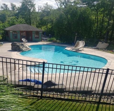 77 Taylortown Road Montville NJ 07045