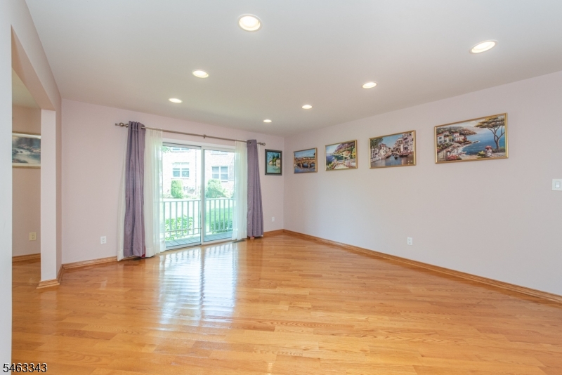 3 Jennifer Drive East Hanover NJ 07936