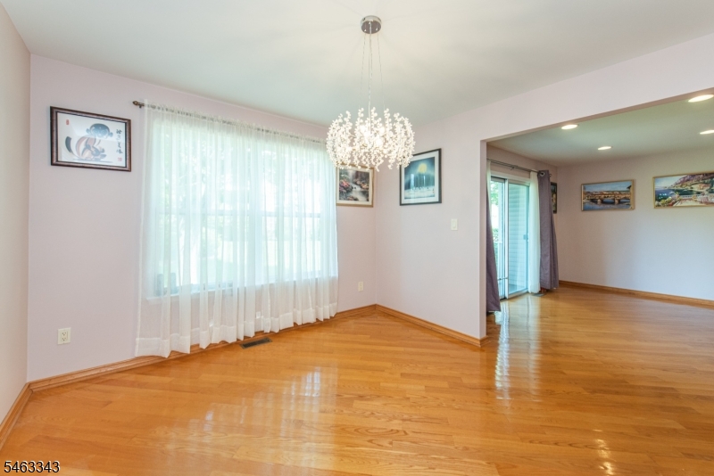 3 Jennifer Drive East Hanover NJ 07936