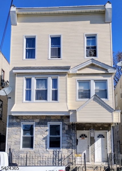 375 6TH Avenue Newark NJ 07107
