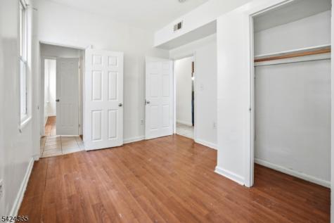 375 6TH Avenue Newark NJ 07107
