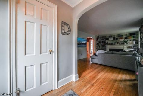 32 Whittier Terrace Bloomfield NJ 07003