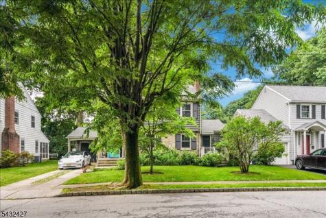 32 Whittier Terrace Bloomfield NJ 07003