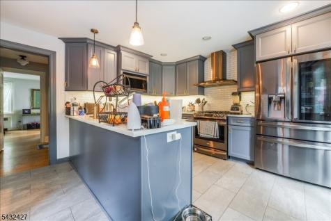 32 Whittier Terrace Bloomfield NJ 07003