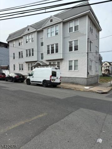 463 21ST Street Irvington NJ 07111