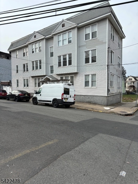 463 21ST Street Irvington NJ 07111