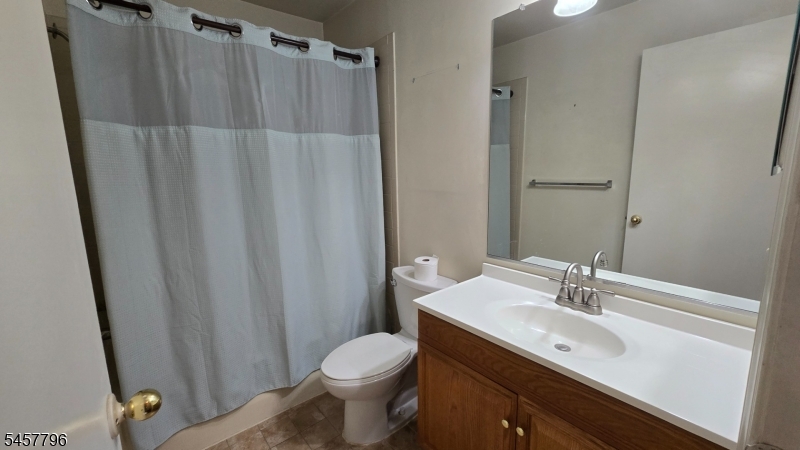 2 Cedar Court Bedminster NJ 07921