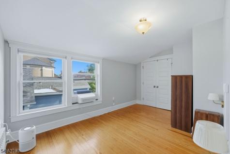 16 Munn Street Montclair NJ 07042