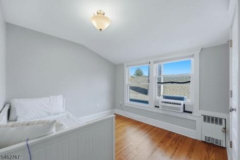 16 Munn Street Montclair NJ 07042