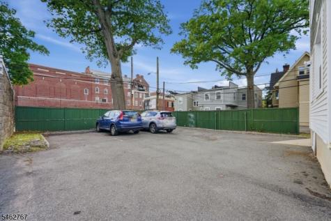 16 Munn Street Montclair NJ 07042