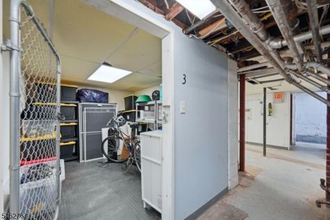 16 Munn Street Montclair NJ 07042