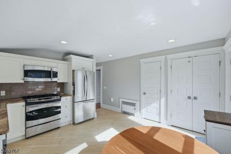 16 Munn Street Montclair NJ 07042
