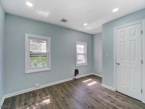 27 Honiss Street Belleville NJ 07109