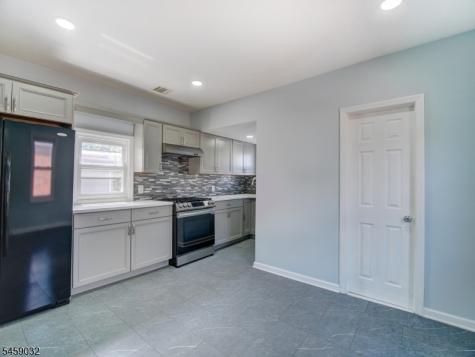 27 Honiss Street Belleville NJ 07109