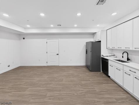262 Hunterdon Street Newark NJ 07103