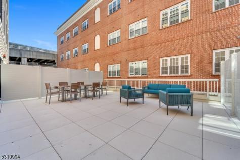 22 Schuyler Place Morristown NJ 07960