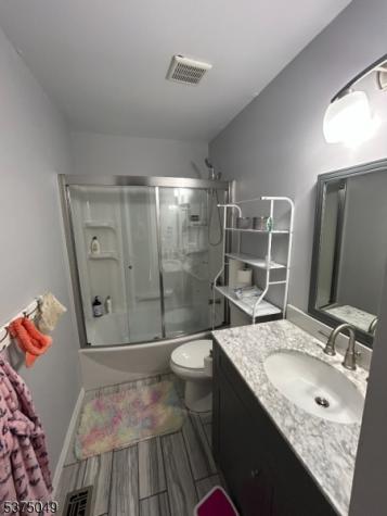 448 Saint Giles Court Franklin NJ 08873