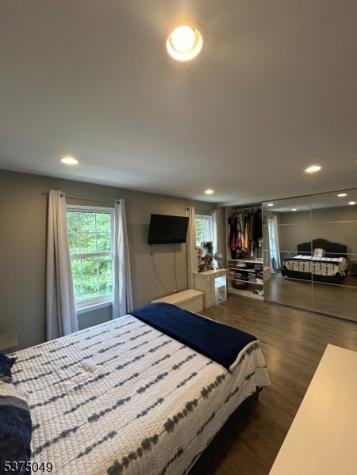 448 Saint Giles Court Franklin NJ 08873