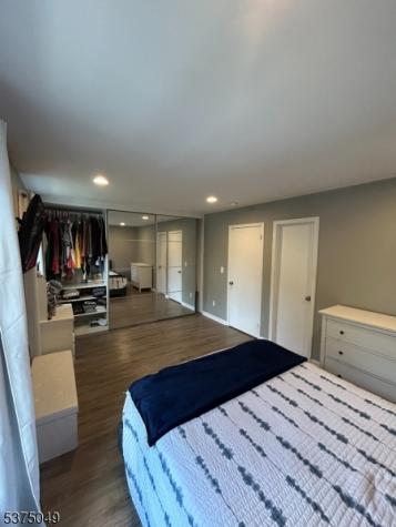 448 Saint Giles Court Franklin NJ 08873