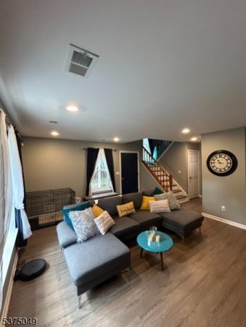 448 Saint Giles Court Franklin NJ 08873
