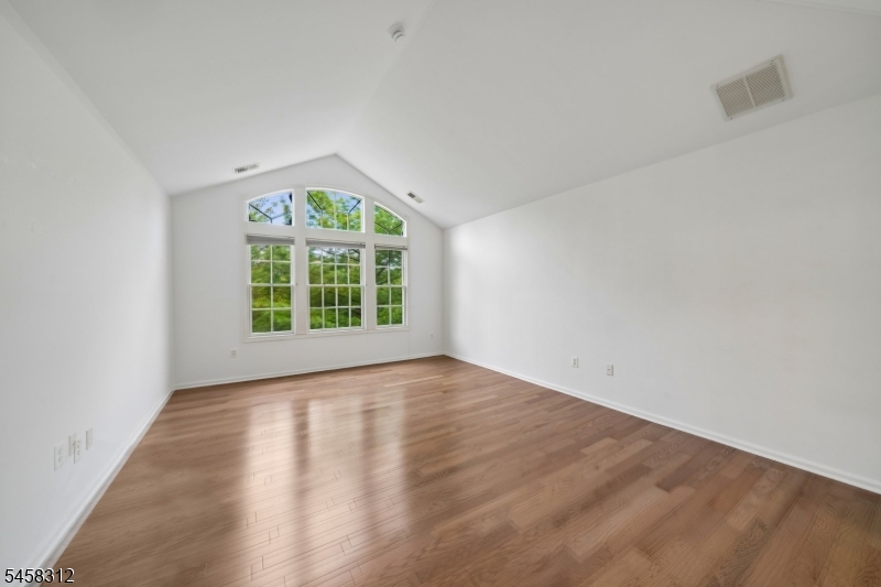 611 Binghampton Lane Livingston NJ 07039