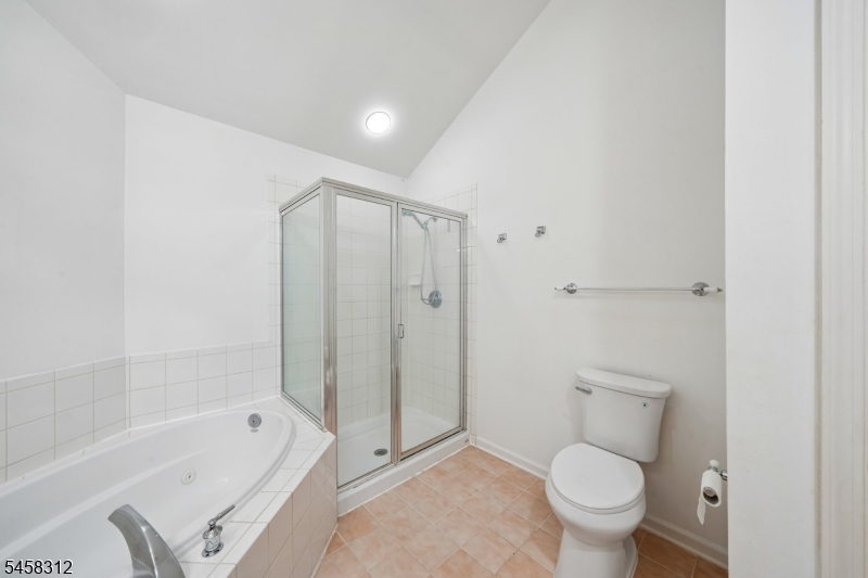 611 Binghampton Lane Livingston NJ 07039