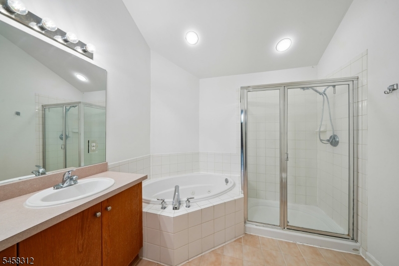 611 Binghampton Lane Livingston NJ 07039