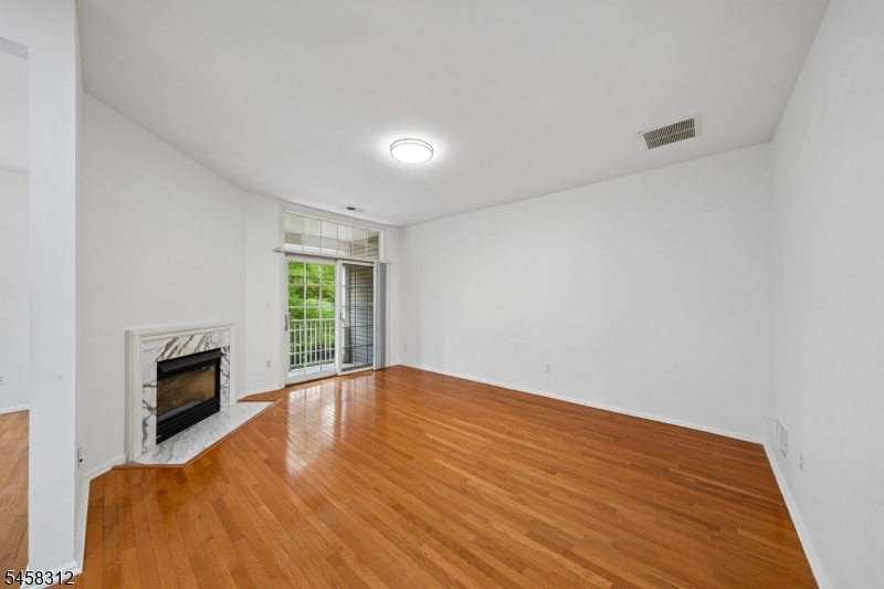 611 Binghampton Lane Livingston NJ 07039