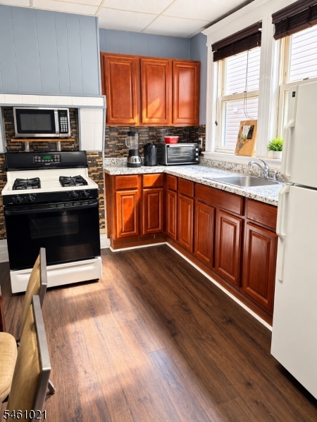 588 Monroe Avenue Elizabeth NJ 07201
