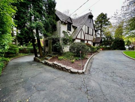12 Hobart Gap Road Millburn NJ 07078