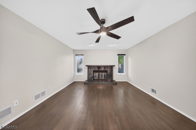 33 Highmount Avenue Warren NJ 07059