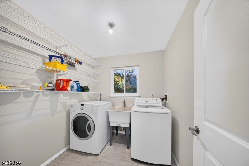 33 Highmount Avenue Warren NJ 07059