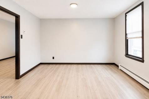531 3RD Avenue Elizabeth NJ 07202