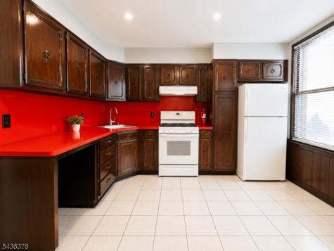 531 3RD Avenue Elizabeth NJ 07202