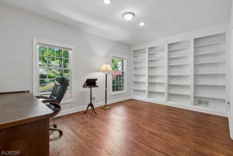 8 Morgan Court Morris NJ 07960