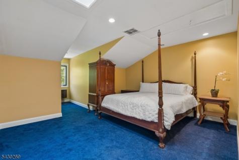 8 Morgan Court Morris NJ 07960