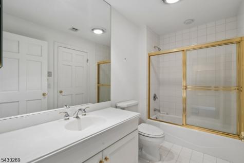 8 Morgan Court Morris NJ 07960