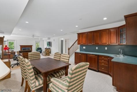 8 Morgan Court Morris NJ 07960